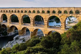 Pont-du-gard-b